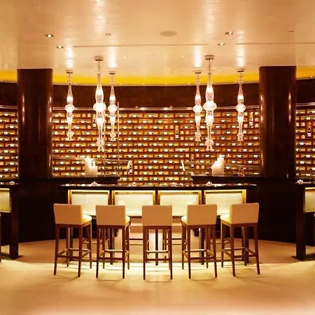 Szálloda Park Hyatt - Macka